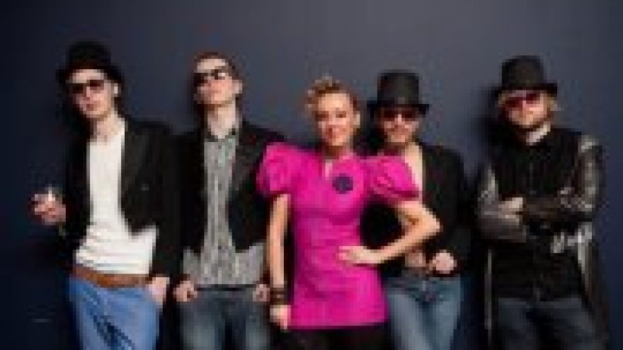 Tamstos Sezono Uždarymas: “80’s Live Su Baiba Skurstene”