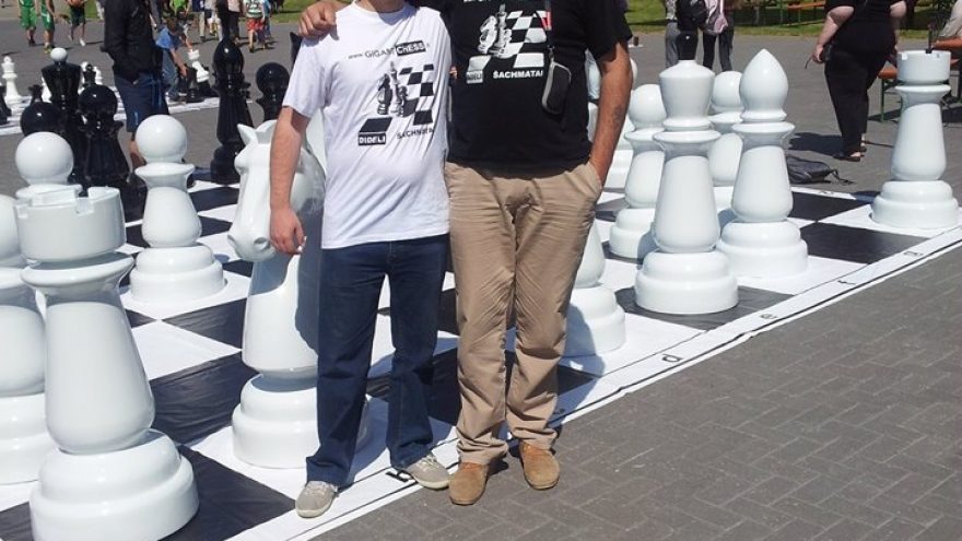 Sekmadienis su GigantChess