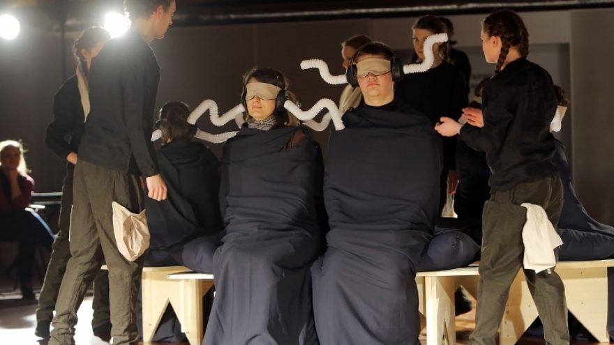 KJT | „Akmuo vanduo geluonis“