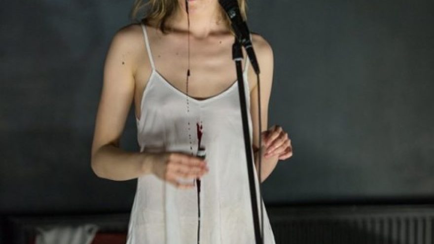 Premjera.  „Medėjos kambarys“