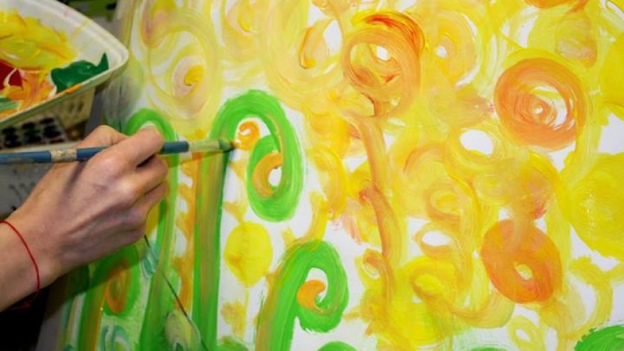 Asmeninė Mandala – intuityvios mandalos tapyba ant drobės