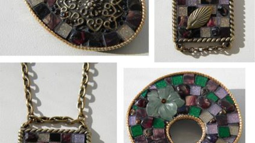 Mini mozaika – žėrintis papuošalas