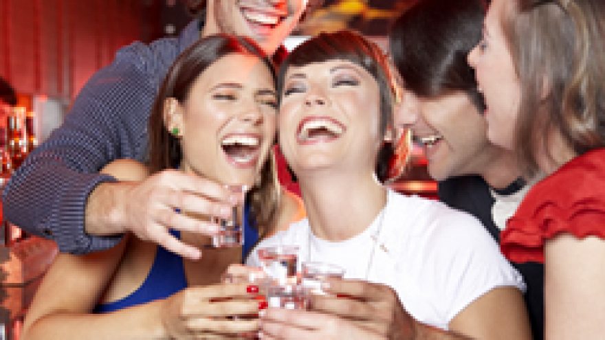 KETVIRTADIENIAI VIRSTA LINKSMADIENIAIS