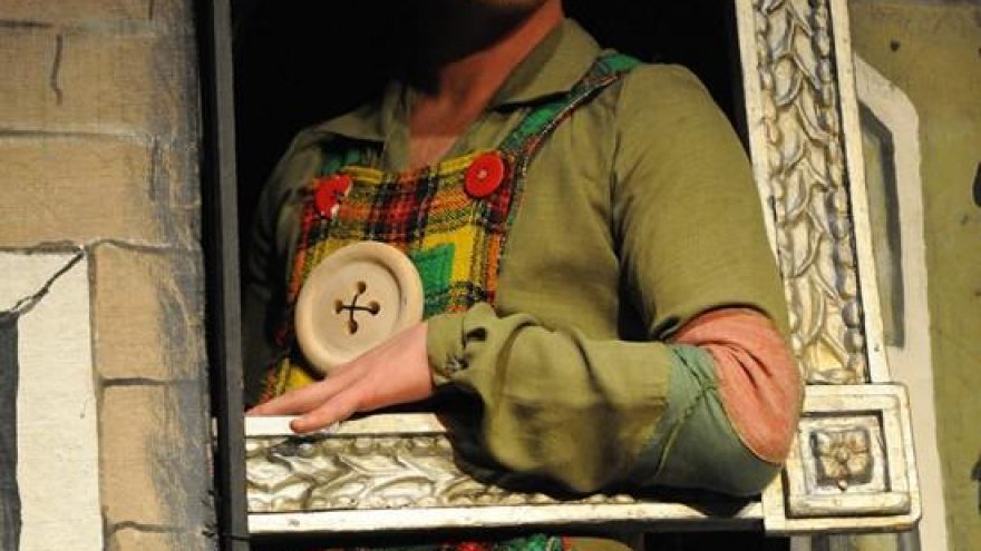 Raganiukės teatras. Mažylis ir Karlsonas, kuris gyvena ant stogo. Spektaklis vaikams