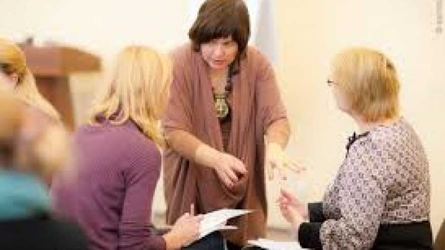 Irinos ravensy paskaita “Laimingo gyvenimo strategijos”