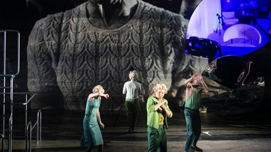 Iga Gańczarczyk, Anna Smolar. PAUKŠČIAI, rež. Anna Smolar