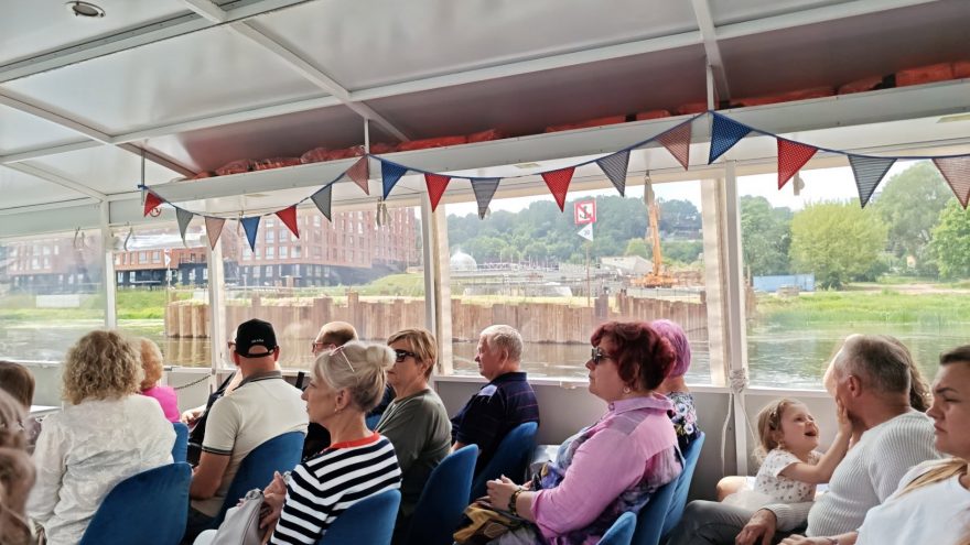 Pasiplaukiojimas laivu KAUNAS su dr istoriko Gedimino pasakojimais apie laivus ir laivybą