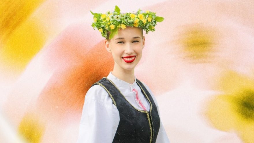 “Hobiverse” tautinių šokių ansamblio koncertas ”Ugnelės ratu”