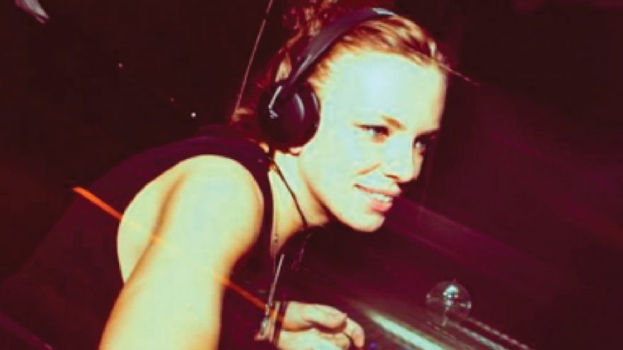 ANNA HANNA (RU) & Friends – NEMOKAMAI