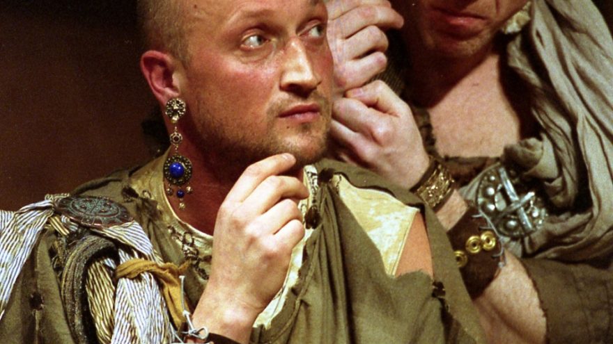 “Mossovet” gastrolės, spektaklis “Dievas”