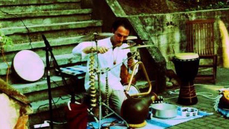 Irakli Koiava – percussion sounds from Georgia