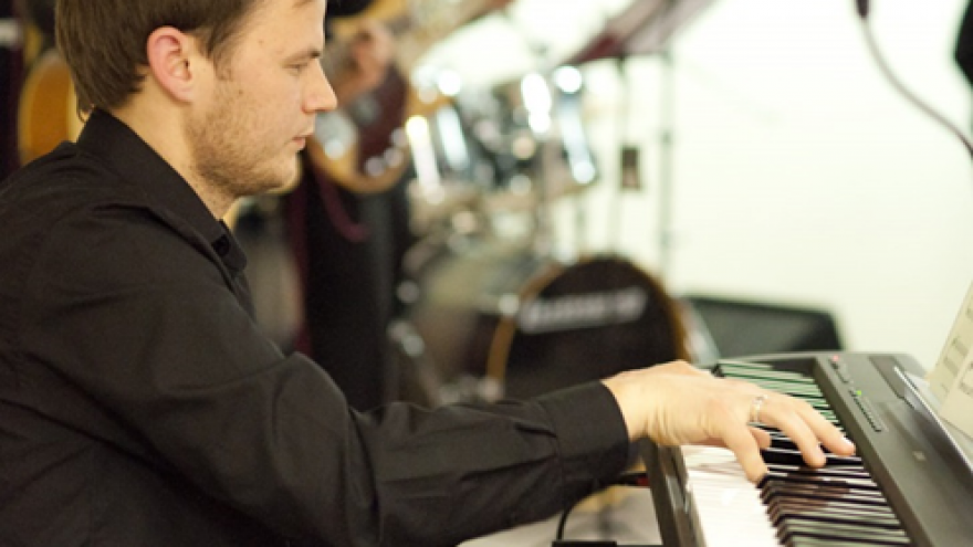 Pianistas Robertas Šiurys su programa „Piano solo“