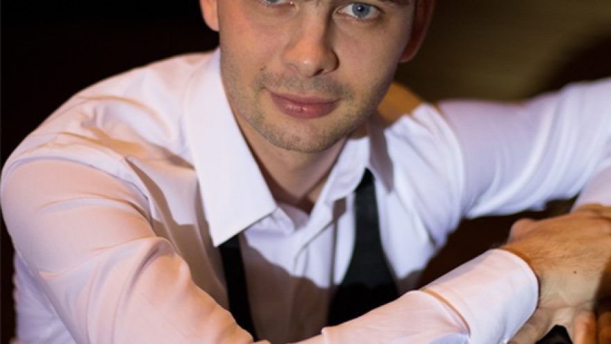 ”NEIŠSKIRIAMASIS TRIO”