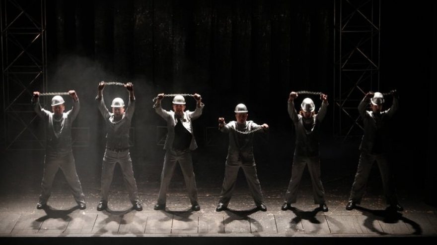 “Strip men show”