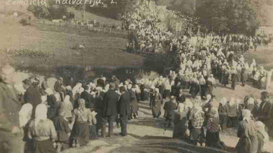 Procesija – dieviškasis mūšis