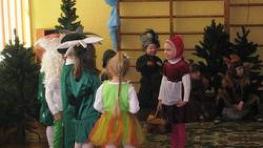 ŽAIDŽIAME TEATRĄ