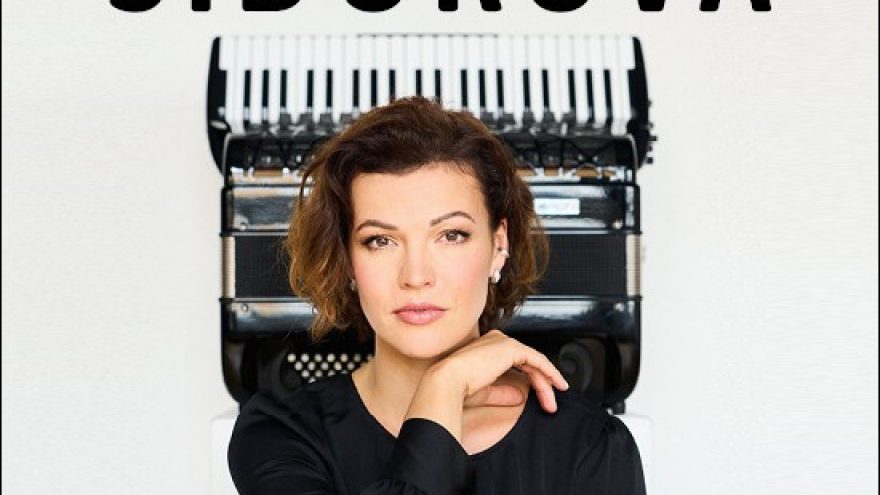 Pasaulinė akordeono žvaigždė, Latvijos virtuozė KSENIJA SIDOROVA koncertuos Vilniuje: garsiojo FAZIL SAY koncerto premjera su LVSO