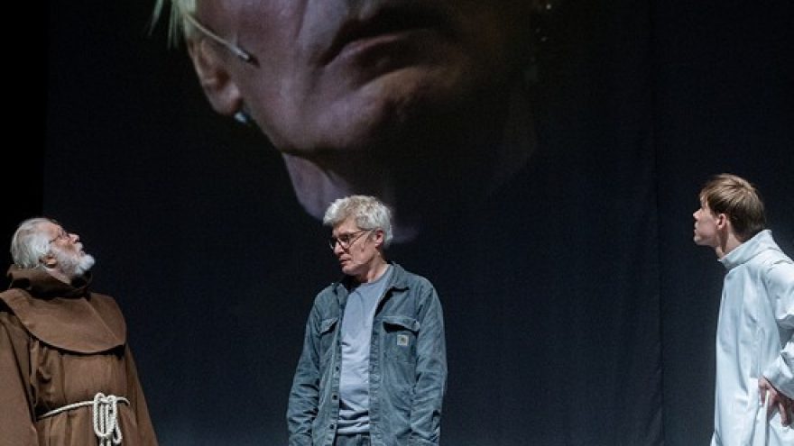 LNDT | LIETUVIŲ MIRTIES PRANEŠIMAI. VIENO SPEKTAKLIO ISTORIJA. Dramaturgas ir režisierius Karolis KAUPINIS